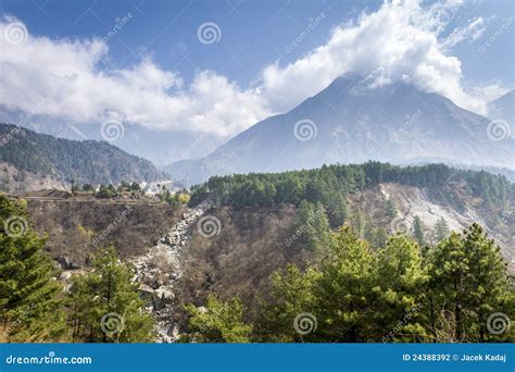 Backpacking In The Annapurna Circuit Nepal Royalty Free Stock Image