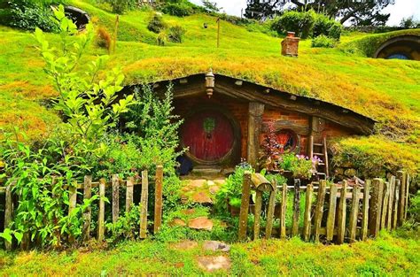 Hobbiton Film Set Matamata Nz The Shire Where Hobbits From Jrr
