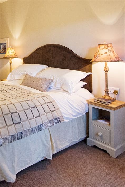 Each holiday home features a descriptive account, tariff, availability calendar, printable pdf brochure, contact details and most importantly, 20+ quality photographs. Two Bedroom Holiday Cottage in Scotland | Pine Cottage ...
