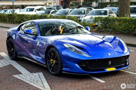 It is available in 5 colors, 1 variants, 1 engine, and 1 transmissions option: Ferrari 812 Superfast - 19 fvrier 2018 - Autogespot