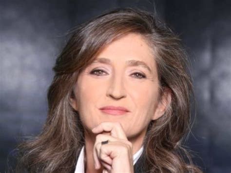 Tornano le inchieste di sabrina giannini, ma questa volta non trainano da qui il nuovo titolo, indovina chi viene dopo cena, che dichiara la sua collocazione nella seconda ascolti tv sabato 19 settembre 2020. Sabrina Giannini è vegana? Indovina chi viene a cena: la ...