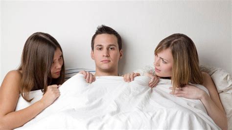 3nder threesome app sex with two people just got easier huffpost canada life