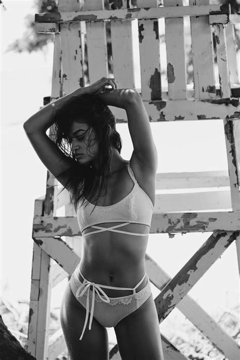 Shanina Shaik Sexy And Topless 76 Photos Thefappening