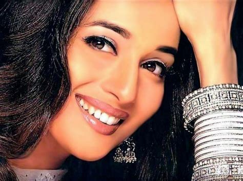 Best Madhuri Dixit Wallpapers And Pics Madhuri Dixit Beautiful Indian Actress Beauty