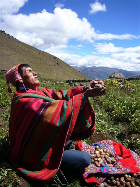 El día celebra a la madre tierra: Omkara: Día de la Pachamama