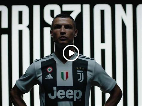Cristiano Ronaldo Unveiled At Juventus Cr7juve Senatus