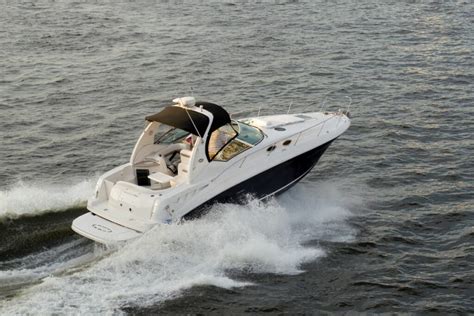 A Complete Guide On Average Boat Speeds Pontoon Sailboats And