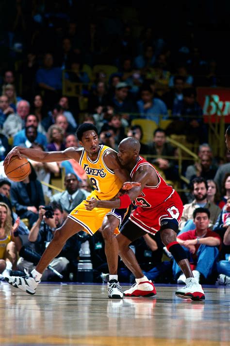 Nba basketball kobe bryant los angeles lakers michael jordan chicago bulls scottie pippen 1024x86. Jordan trata de defender a kobe en un choque de... | Marca.com