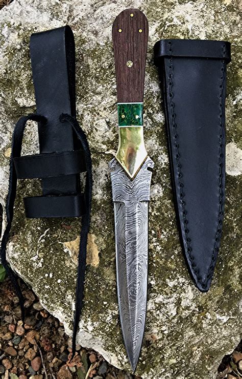 1069 Large Damascus Dagger Axen Knives