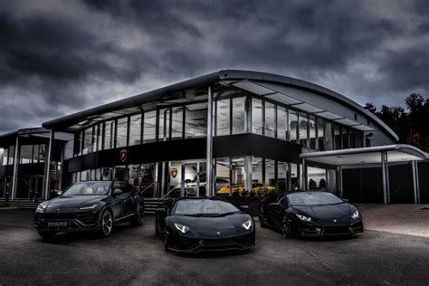 New Lamborghini Garage Opens In Tunbridge Wells