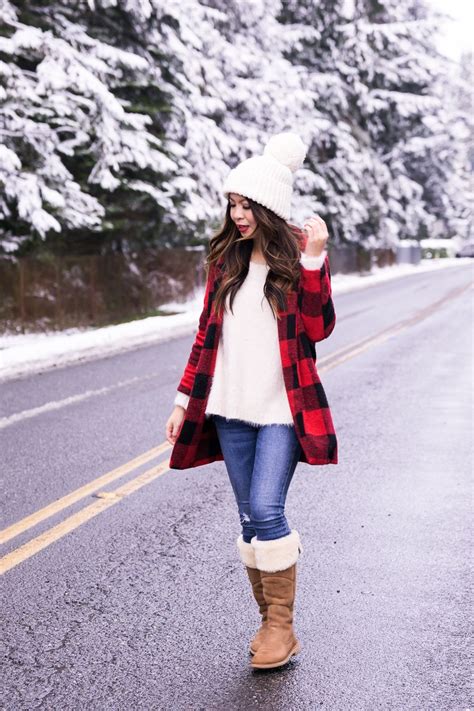 2 Snow Outfits That Are Chic And Comfy Snow Outfit Winter Fashion