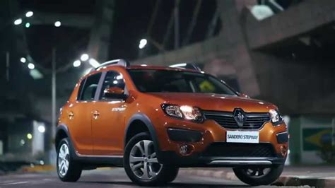 The sandero stepway has always been generously equipped and the plus is especially so. Novo Sandero Stepway 2015 - Vídeo oficial da Renault - YouTube