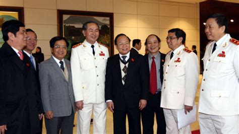 Politburo Member Reports On Pcc Leadership