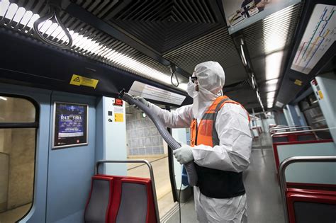 O que precisa de saber se vai viajar de e para portugal: Metro de Lisboa: prevenção do vírus começa na desinfeção ...