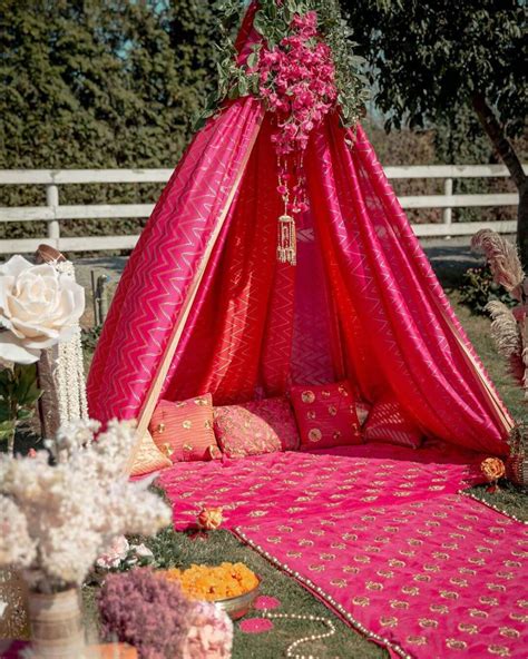 Diy Decor Ideas To Plan Mehendi Ceremony At Home Mehndi Ceremony Haldi Ceremony Wedding