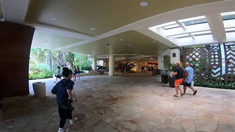 Sheraton Waikiki Resort Lobby Youtube