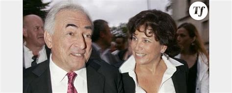 David, l'un des deux fils de son premier mariage avec. Anne Sinclair : l'épouse de DSK est grand-mère ! - Terrafemina