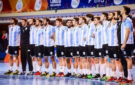 As a team, the dhb team celebrated after the close opening defeat against spain however, a first success: La Selección Argentina ya está reunida en Montpellier para ...