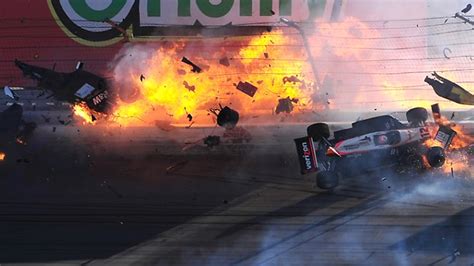 Dan Wheldon Killed In Horrific 15 Car Indycar Pile Up At