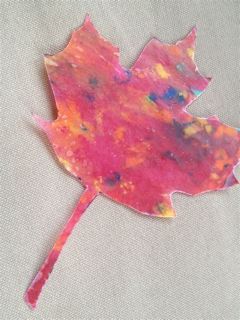 Id Mommy Making Wax Paper Fall Leaves Autumn Leaves Fall Wax Paper