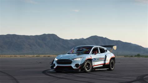 Ford Unveils 1400hp All Electric Mustang Mach E Totallyev