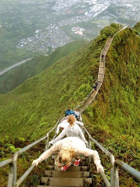 Stairway To Heaven Oahu Hawaii This Is Awesome Id Probably Die