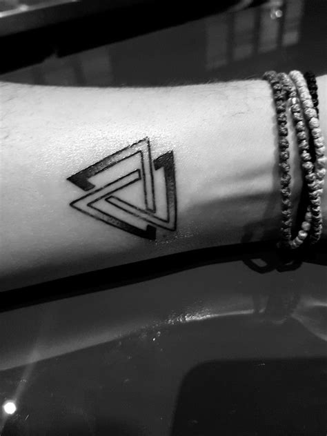 Small Wrist Triangle Tattoos Tattoo Ideas Tattoo Designs Triangle