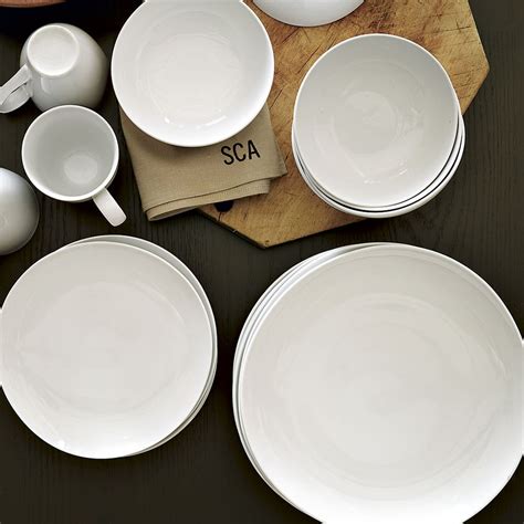 White Porcelain Organic Shaped Dinnerware Set Set Of 20