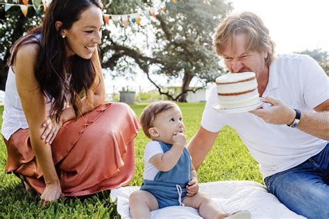 Chip And Joanna Gaines Son Crew Starts Walking See His Adorable First