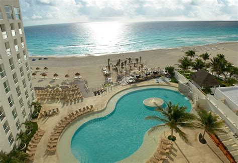 Sunset Royal Beach Resort All Inclusive Cancún Mex Expedia