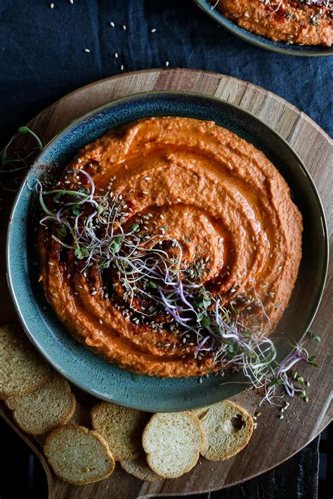 Roasted Garlic And Red Pepper Hummus Pick Up Limes