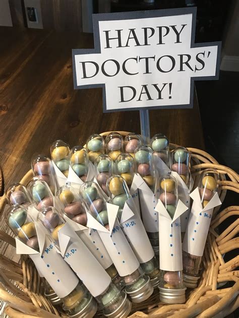 Your doctor is there for you through thick and thin. Doctor's week gift idea 😊 | Happy doctors day, Doctor ...