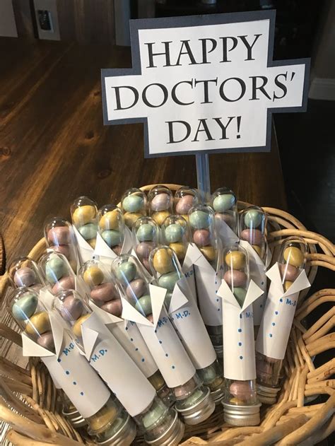 Gift ideas for female doctor. Doctor's week gift idea 😊 | Happy doctors day, Doctor ...