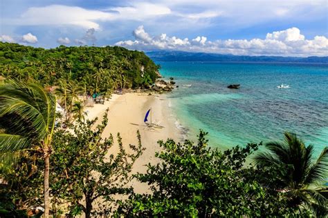 Watch Catamaran Sailing At Diniwid Beach Philippine Holidays Boracay