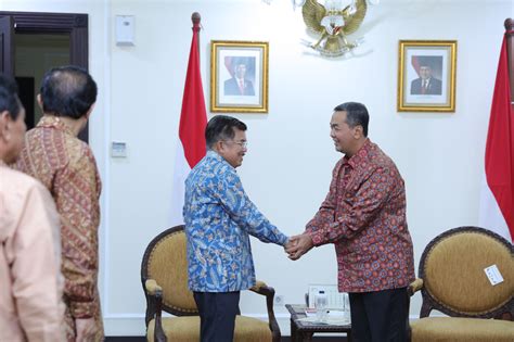Wapres Jk Menerima Rektor Universitas Baiturrahmah