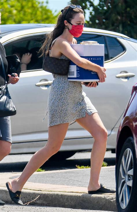 Alycia Debnam Carey In A Grey Mini Dress Goes Shopping In Surry Hills