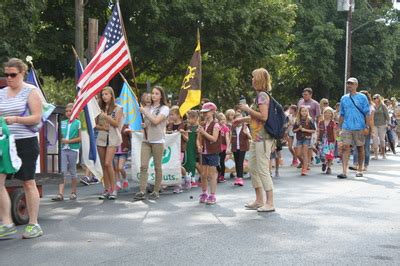 Citizen S Day Parade Girl Scout Troop Guilford CT