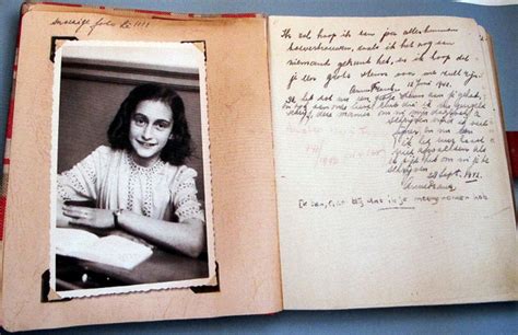 August 1944, anfänglich in der wohnung am merwedeplein. Anne Frank-Ausstellung in kroatischer Schule unerwünscht ...