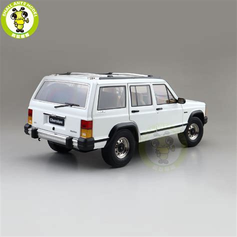 118 Jeep Cherokee Xj 1985 Diecast Model Toys Car Boys Girls Ts