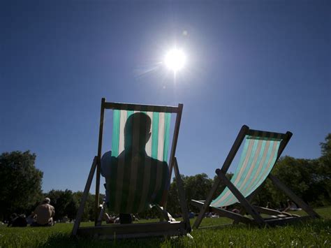 Britain To Bask In Weekend Sunshine The Independent The Independent