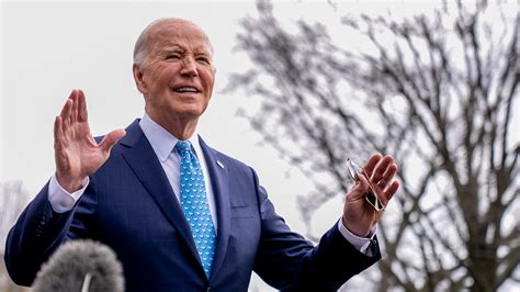 biden weighs this perilous decision to attack that killed 3 americans