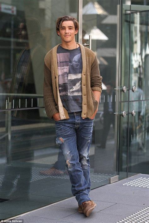 Brenton thwaites is an australian actor. 32 best images about ACTOR - Brenton Thwaites on Pinterest ...