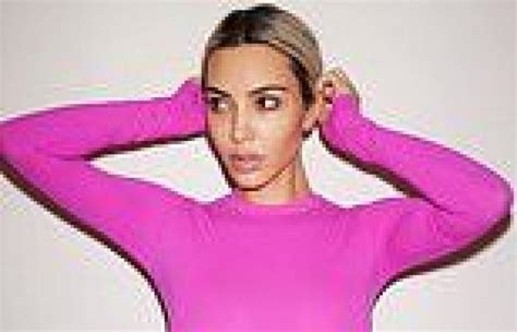Friday 14 October 2022 0601 Pm Kim Kardashian Shows Off Her Curves