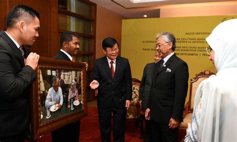 Sultan pahang keenam sultan abdullah akan memakai gelaran rasmi sebagai sultan abdullah ri'ayatuddin al mustafa billah. AL-SULTAN ABDULLAH RI'AYATUDDIN AL-MUSTAFA BILLAH SHAH ...