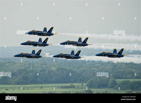 The Us Navy Flight Demonstration Squadron The Blue Angels Flies In