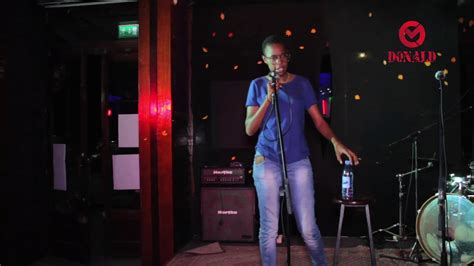 Maira Santos Performance Na 1a Edição Do Stand Up Comedy Vs Hip Hop