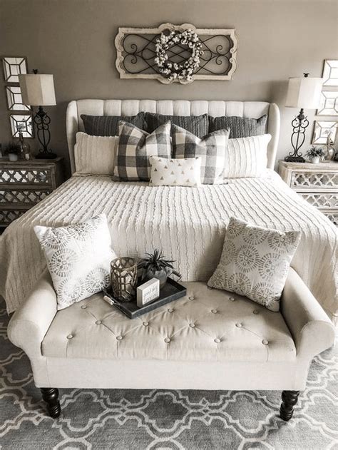 You'll find everything you need for your bedroom in our houston, tx showroom, from dressers and nightstands to bed frames and mattresses. 37 Nice Master Bedroom Decoration Ideas - HMDCRTN