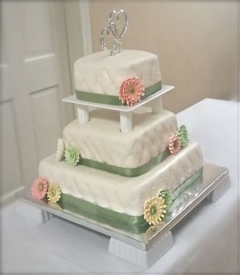 Square 3 Tier Wedding Cake