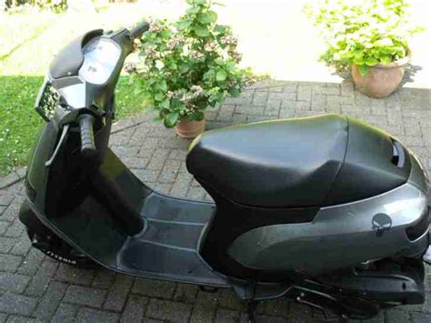 Check out their videos, sign up to chat, and join their community. Piaggio SKR 125 Vespa Scooter 125 ccm Top - Bestes Angebot ...