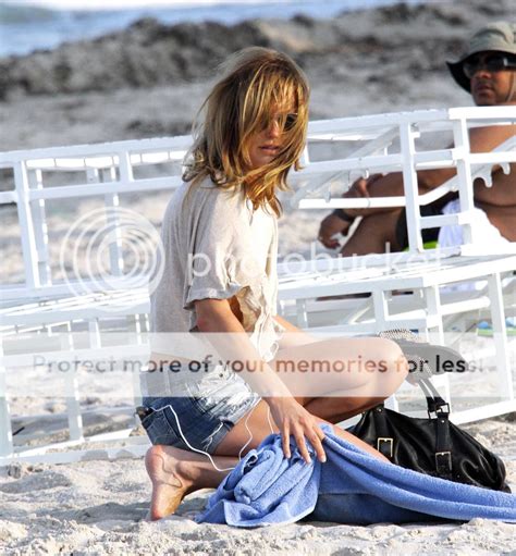 Celebrity Paparazzi Bikini Malin Akerman Miami Beach May